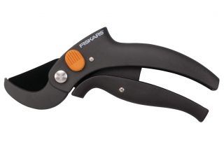 Sekator ręczny dźwigniowy - kowadełkowy P53 POWER LEVEL - FISKARS