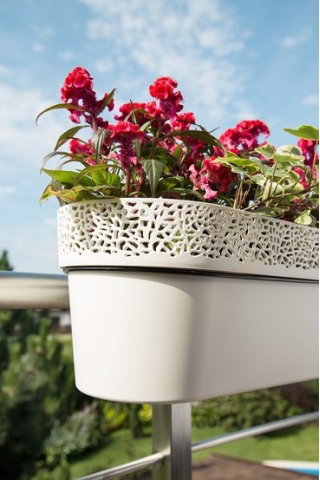 Skrzynka balkonowa z koronkowym wykończeniem, ażurowa Rosa - 50 cm - miętowa